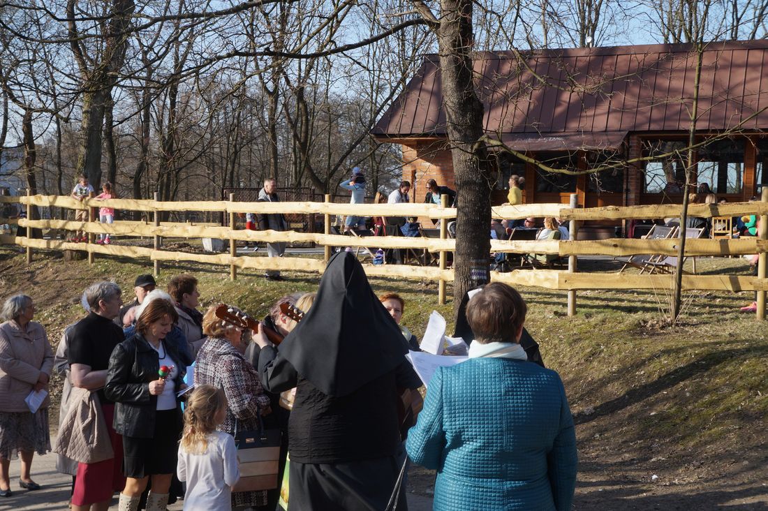 Kliknij aby obejrzec w pelnym rozmiarze 