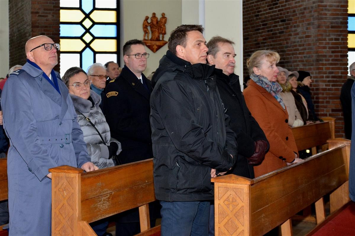 Kliknij aby obejrzec w pelnym rozmiarze 